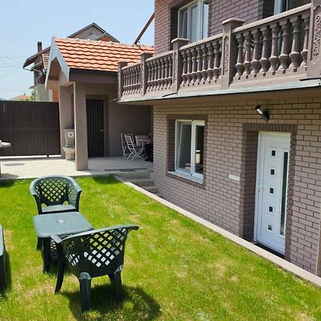 Garden Apartmani Jagodina Exteriör bild