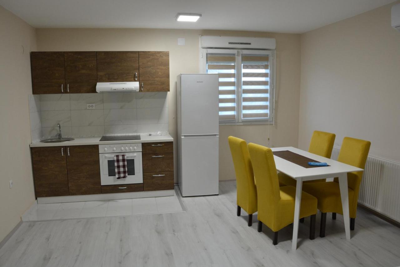 Garden Apartmani Jagodina Exteriör bild